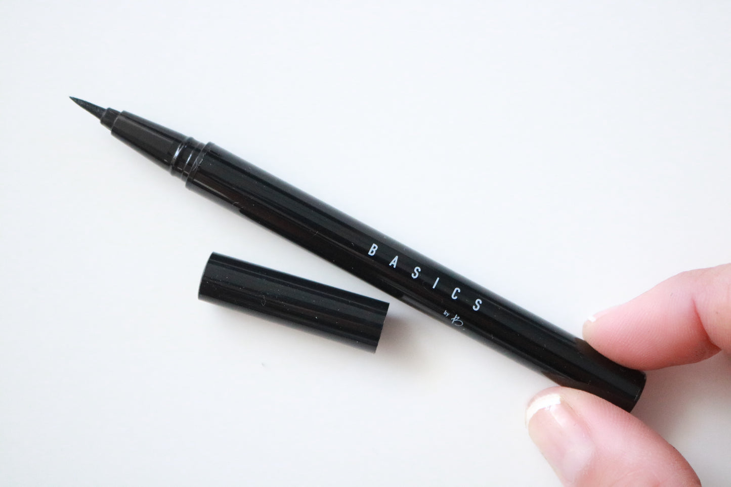 DRAMA Liquid Eyeliner Pen